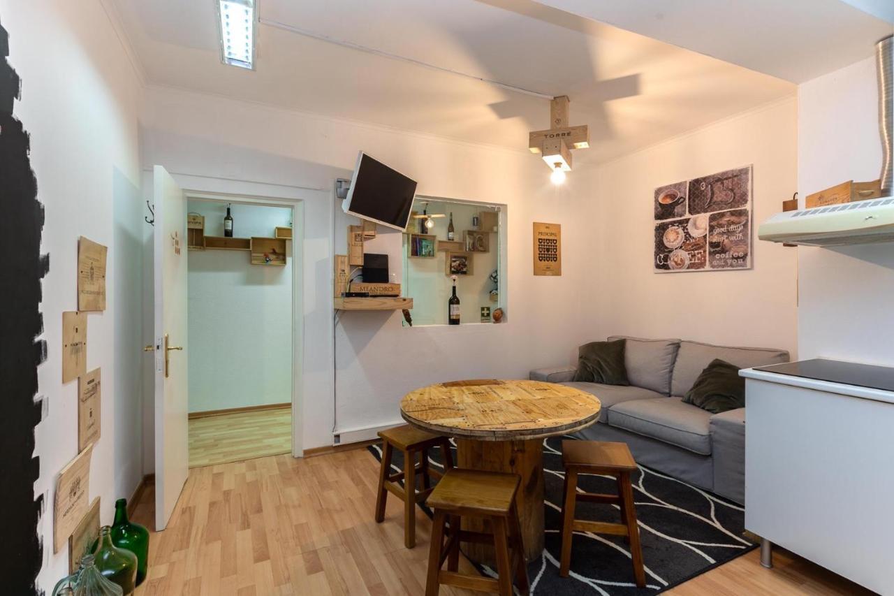 Wine Inn Cascais Guesthouse מראה חיצוני תמונה